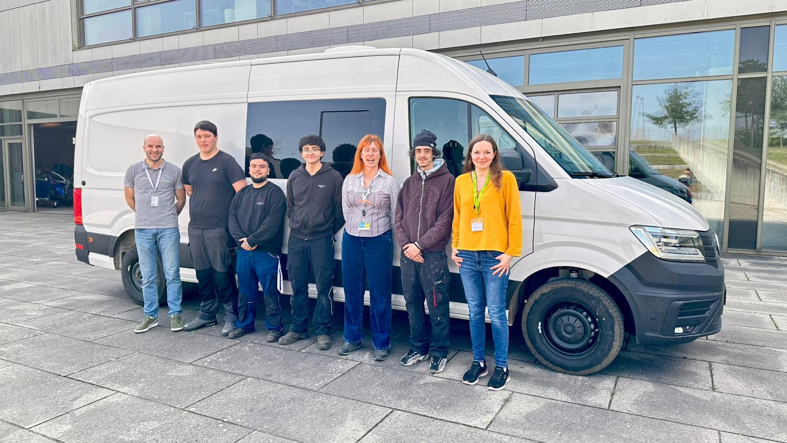 DC3DE – DC3PV Transporter